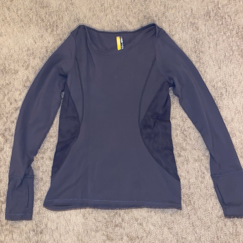 Lole 4 way small grey stretch wicking UPF 50+ long sleeve shirt with thumb holes